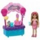 MUÑECA BARBIE STACIE AL RESCATE CHELSEA ESTACIÓN DE DULCES
