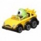 HOT WHEELS RACERVERSE PERSONAJE SORPRESA ESCALA 1:64 EN AUTO DE CARRERA