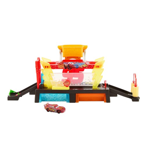 CARS COLOR CHANGERS PISTA AUTOLAVADO RAYO MCQUEEN